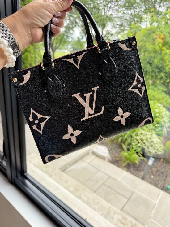 Louis Vuitton Handbags - Monogram Giant Onthego PM Black Beige Pre-Owned